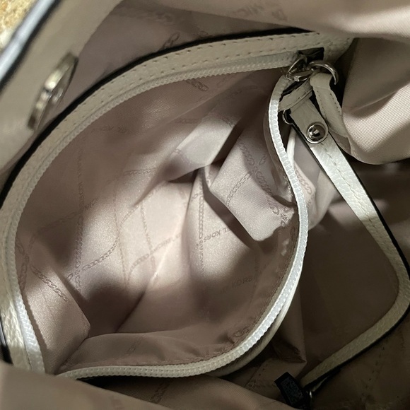 Michael Kors White Pebbled W/Black Leather Chain Large Satchel Bag - Picture 9 of 16